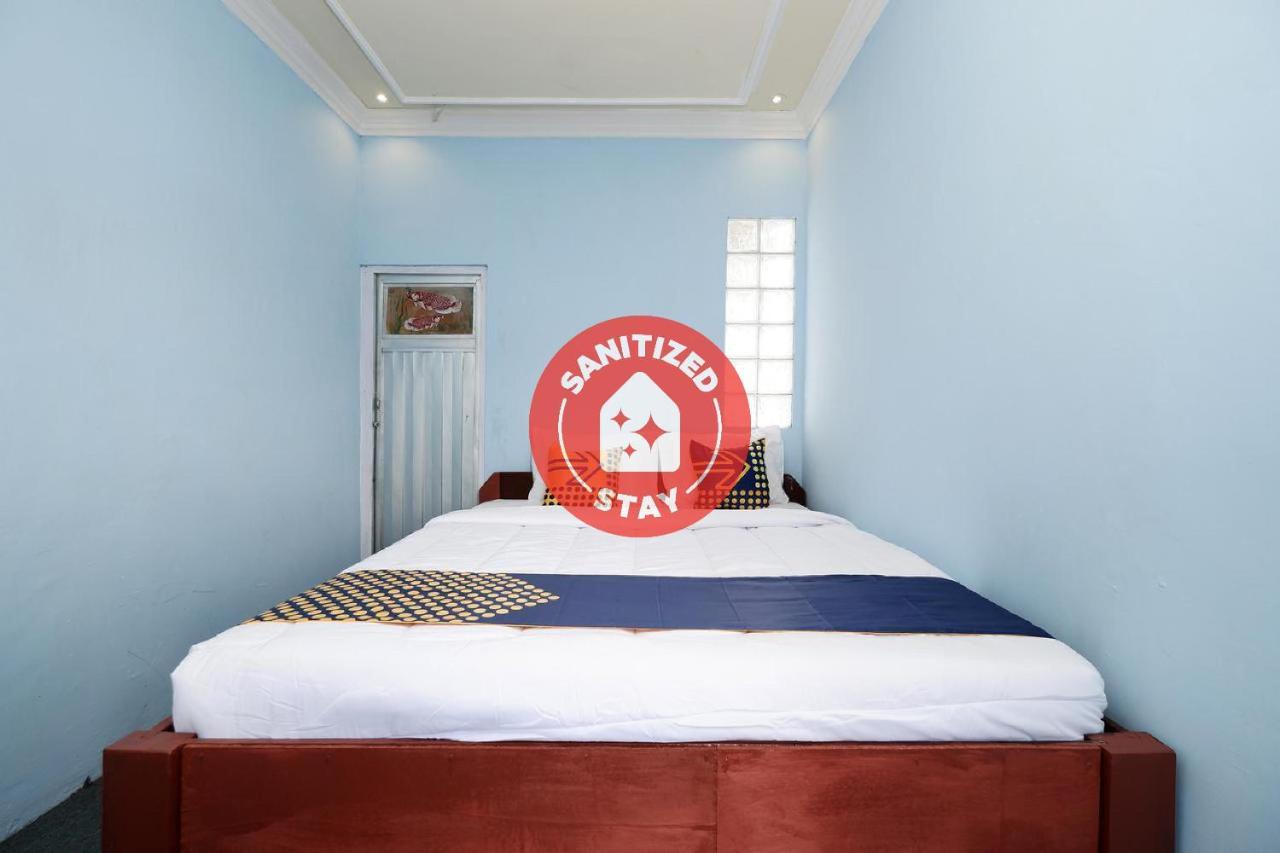 Spot On 2112 Homestay Lestari Dieng Syariah Diyeng Exterior photo