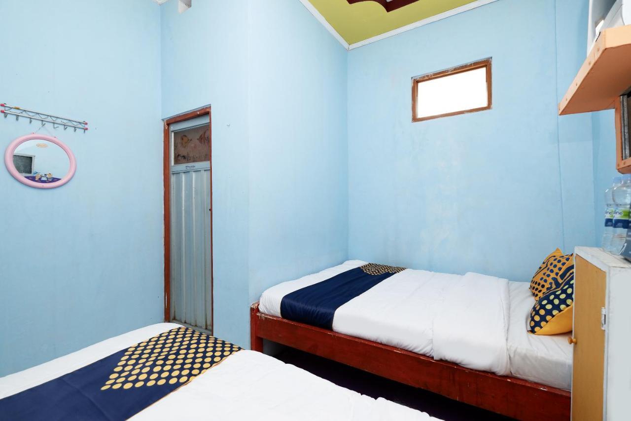Spot On 2112 Homestay Lestari Dieng Syariah Diyeng Exterior photo