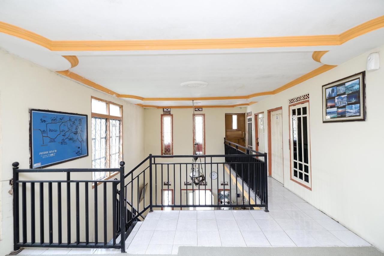 Spot On 2112 Homestay Lestari Dieng Syariah Diyeng Exterior photo